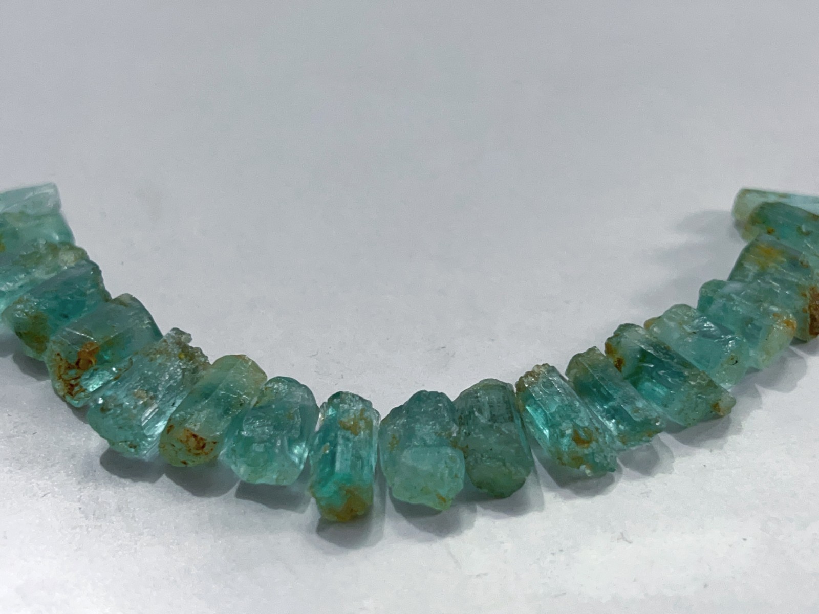 150 Perfect Carats Amazing Emerald Rough Crystal Lot – Natural Green Beryl 150 Perfect Carats Amazing Emerald Rough Crystal Lot – Natural Green Beryl