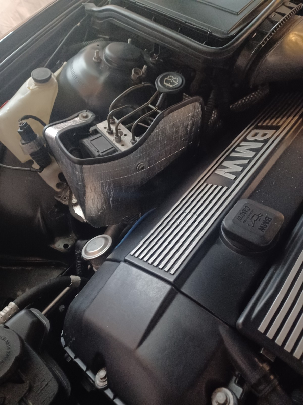BMW E39 ABS Heat Shield ( 6 or 8 cylinders Engines )