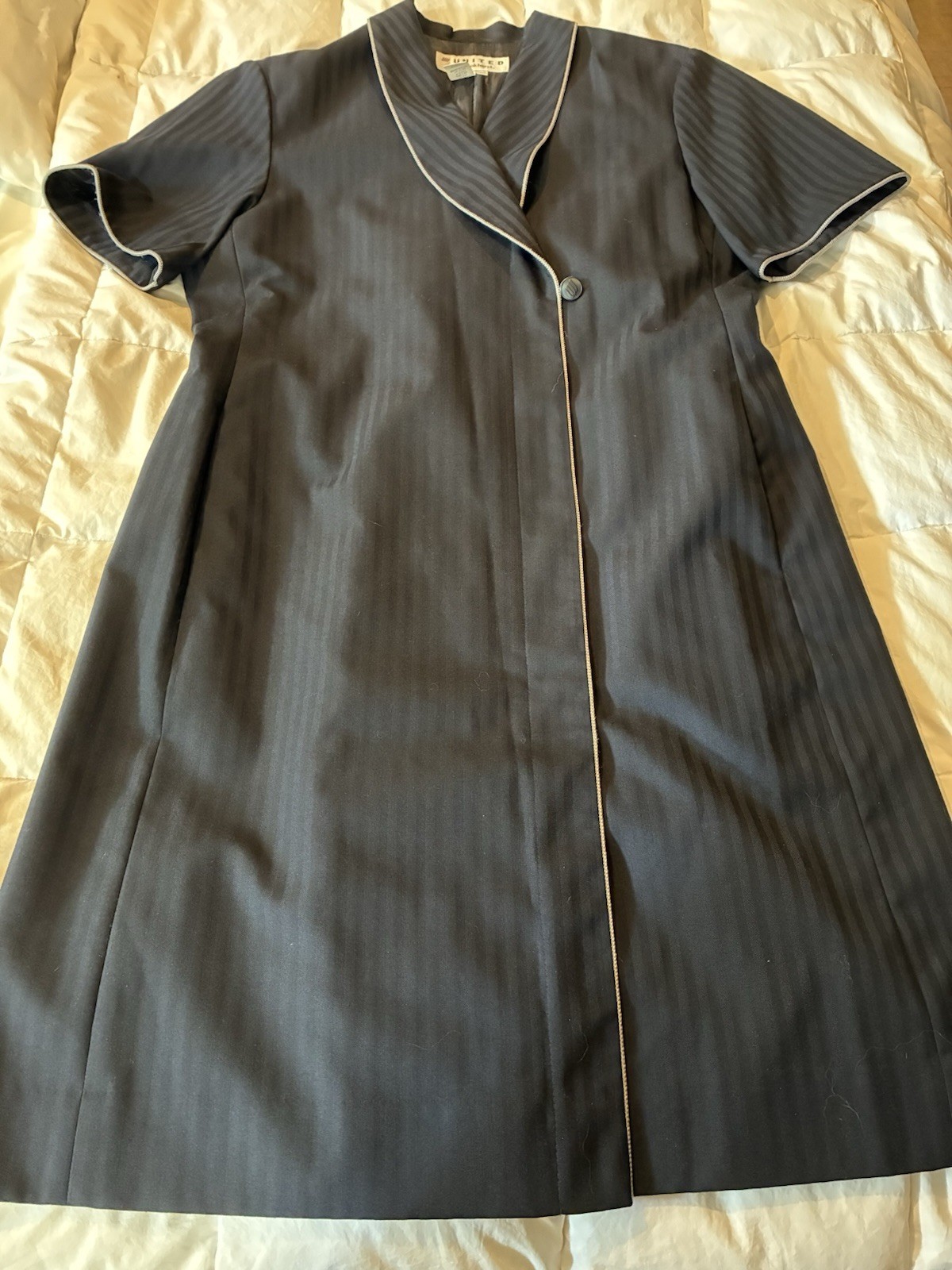 Authentic VTG United Airlines Stewardess Flight Attendant Cabin Crew Dress 18R Authentic VTG United Airlines Stewardess Flight Attendant Cabin Crew Dress 18R