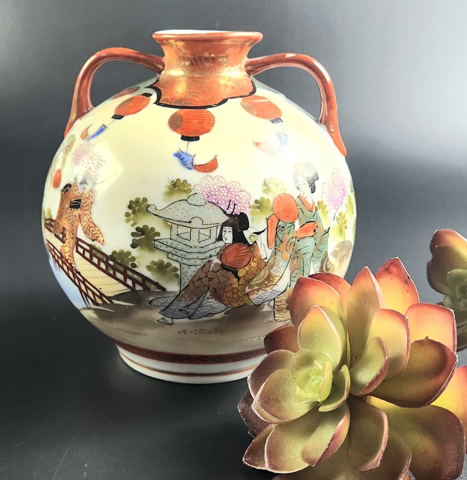 Antique/Vintage - Japanese Kutani Vase - Double Handle - Hand Painted - 6 1/4\