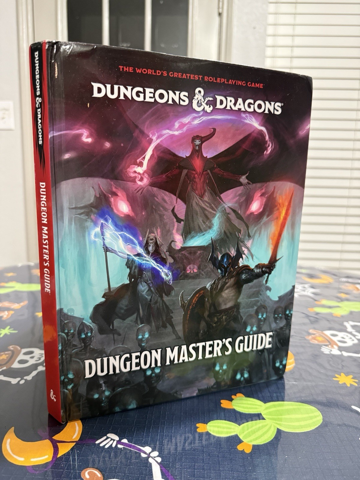 Dungeons & Dragons: Dungeon Masters Guide Hardcover 2024 With MAP Dungeons & Dragons: Dungeon Masters Guide Hardcover 2024 With MAP