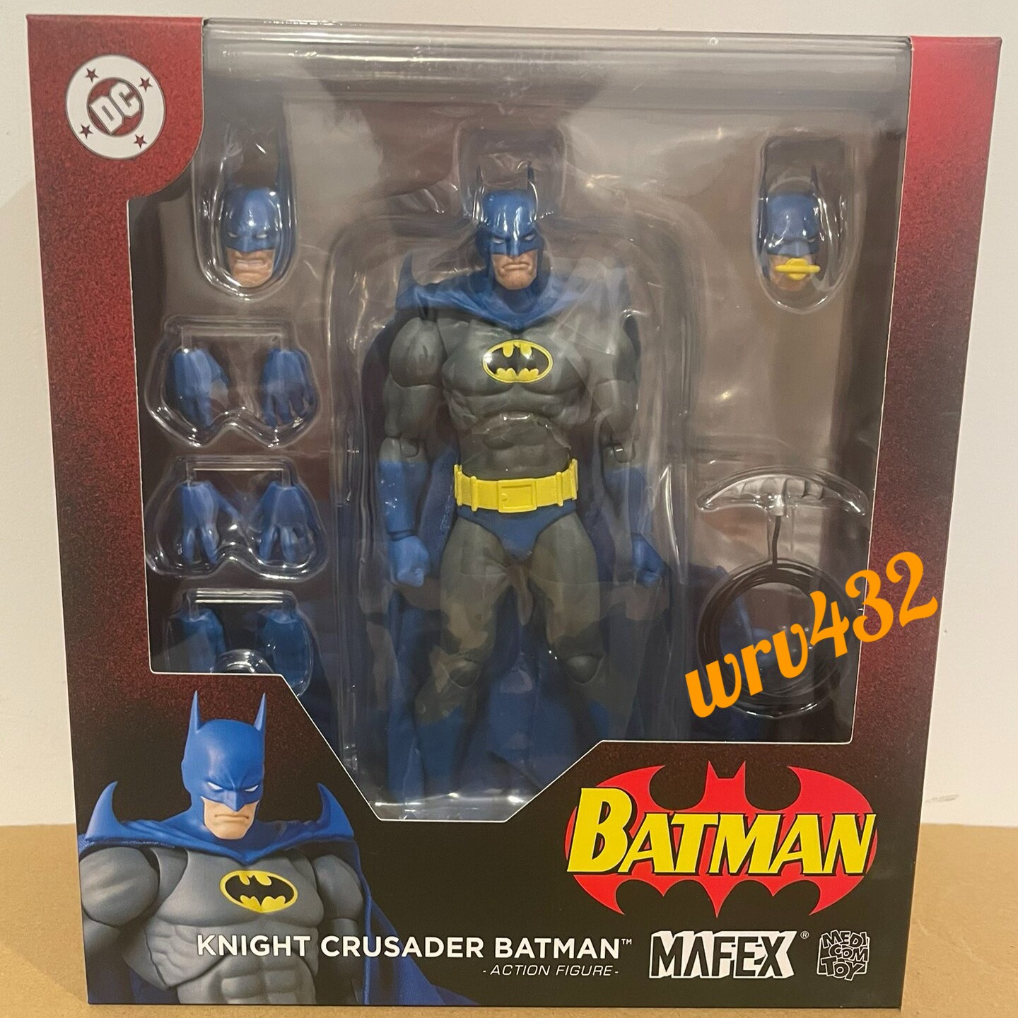 MAFEX No.215: Knight Crusader Batman {Batman: Knightfall} Reprinting In Stock MAFEX No.215: Knight Crusader Batman {Batman: Knightfall} Reprinting In Stock