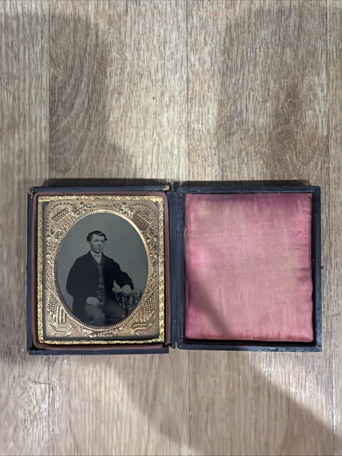 1/6th   plate Ambrotype Armed Civil War Union  1960 1950s  Full Dress