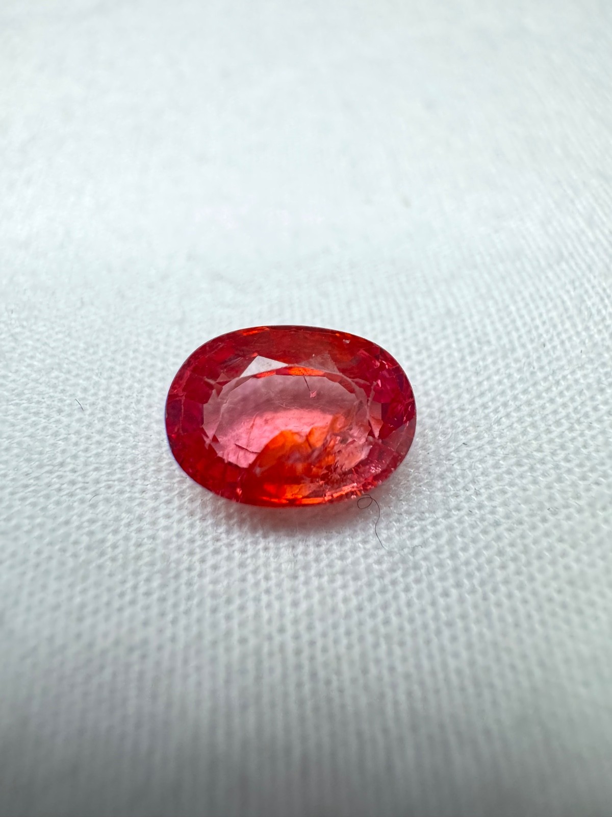 Natural Certified Unheated Sapphire 1.36CT Pink Orange padparadscha sapphire Ova