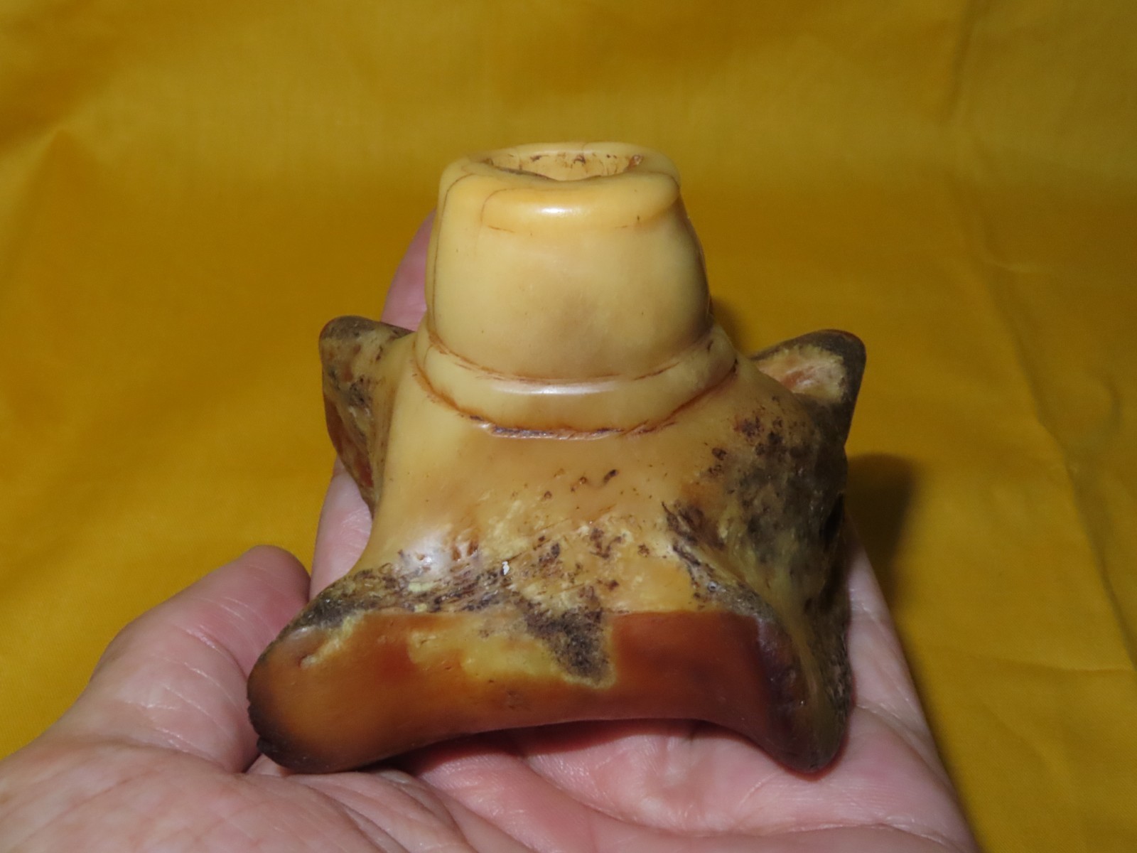 Large Tibetan Buddhist Yak Thigh Bone Three-Holes Mala Guru Bead (b7) Large Tibetan Buddhist Yak Thigh Bone Three-Holes Mala Guru Bead (b7)