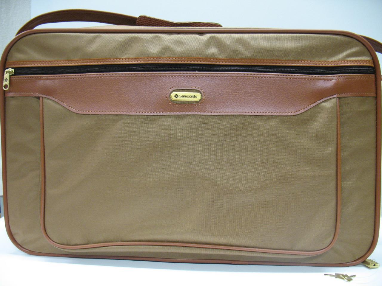 Vintage MINT Cond. 1980\'s Samsonite 22\