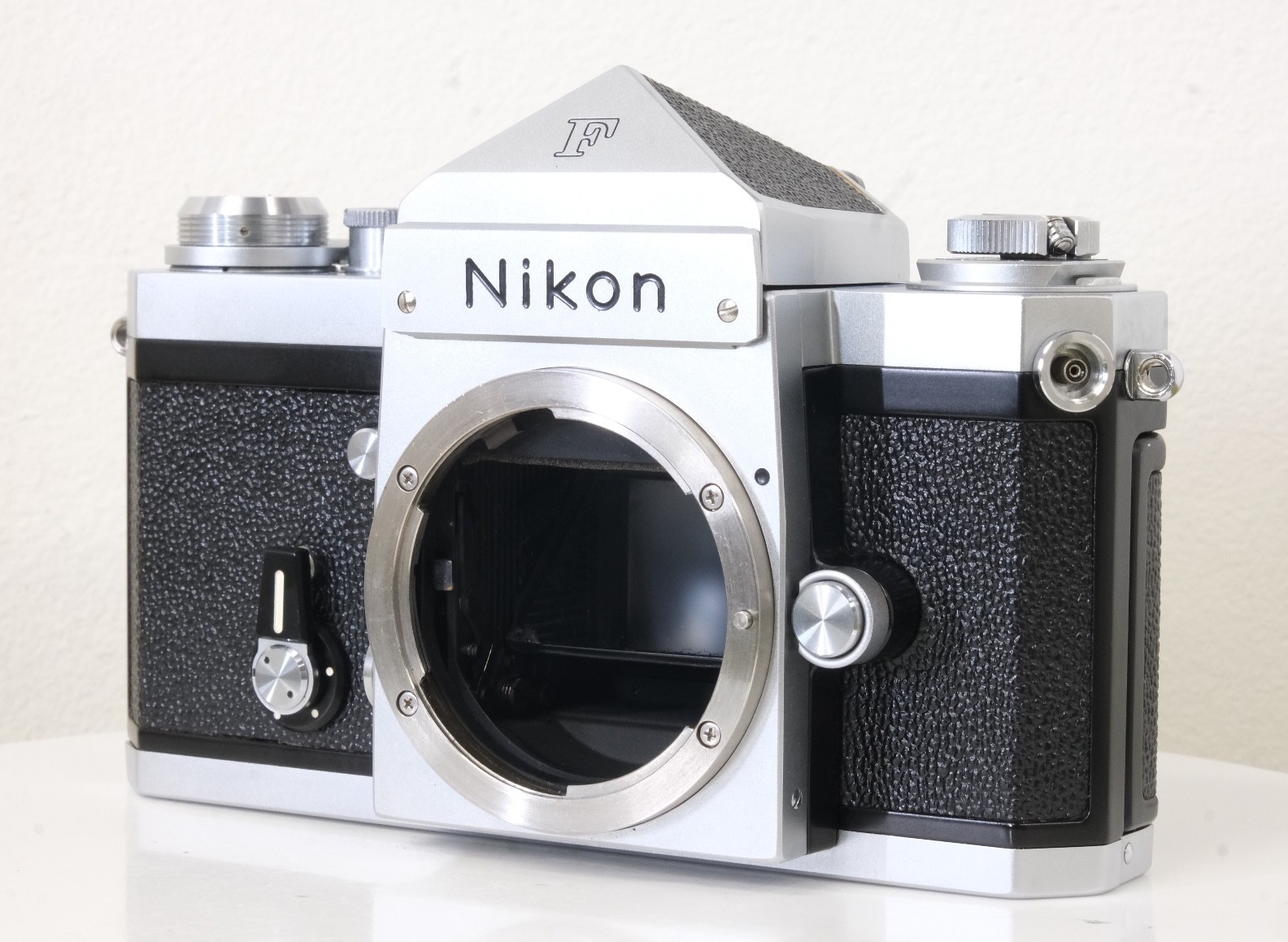 Final Late S/N 74*** Apollo [MINT] Nikon F Eye Level 35mm SLR Film From JAPAN