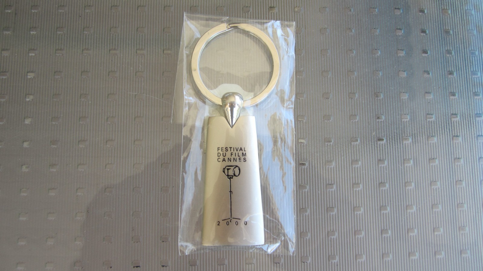 Original 2000 Cannes Festival Keychain Original 2000 Cannes Festival Keychain