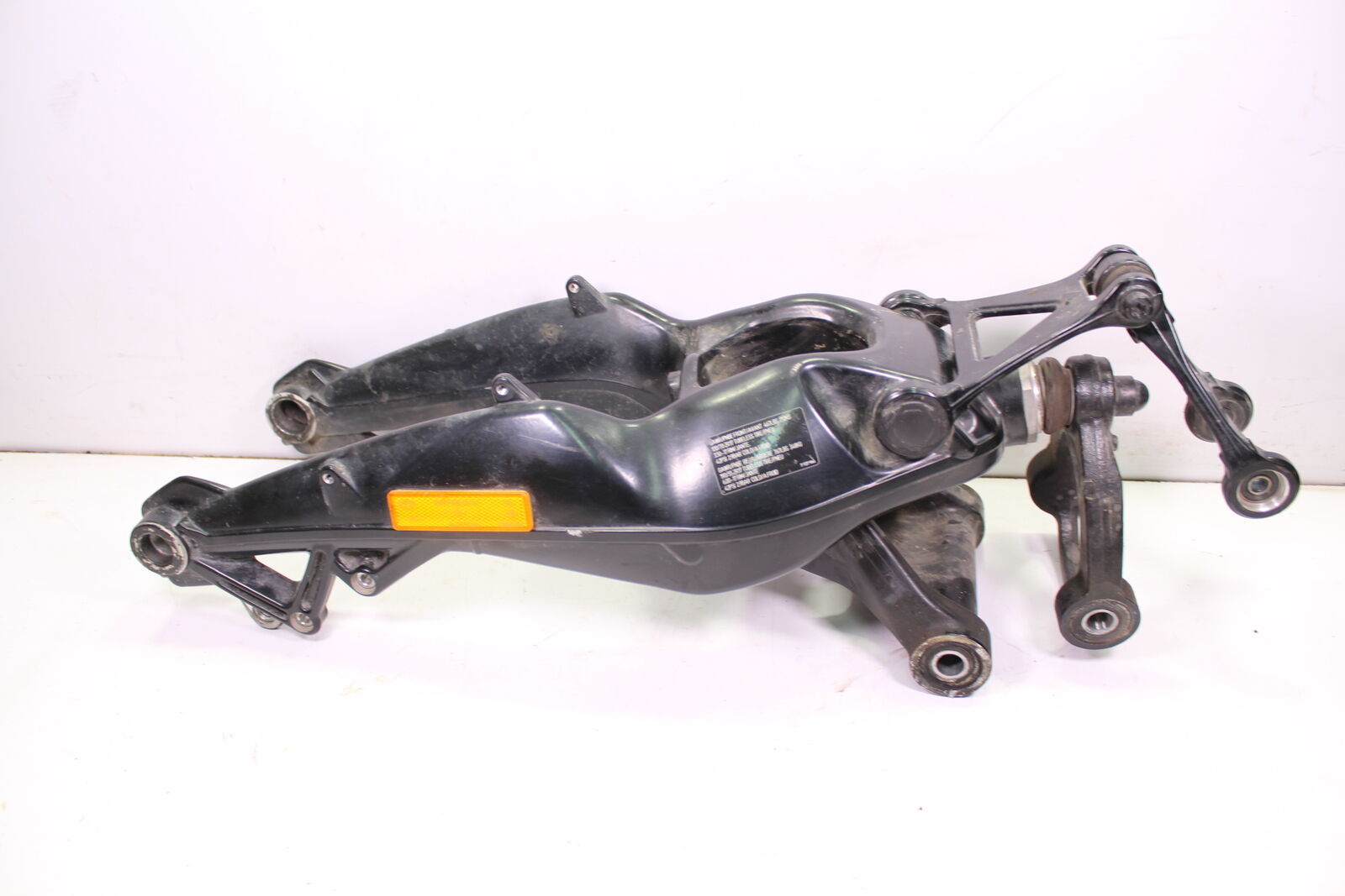 2013 BMW K1600 GT FRONT SWINGARM WITH LINKAGE / WHEEL CARRIER 31448548027