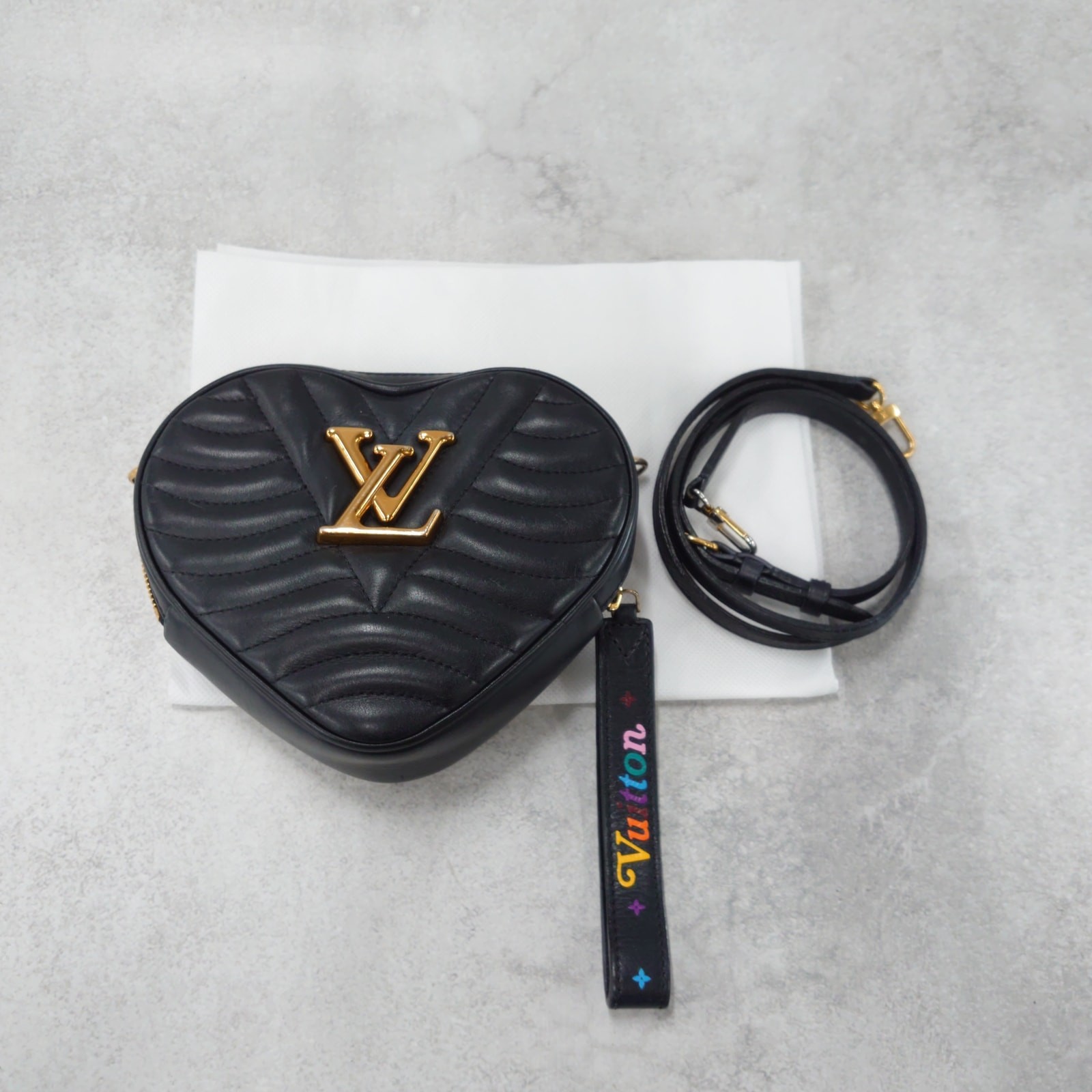 LOUIS VUITTON New Wave Heart Bag black Shoulder Bag AUTHENTIC