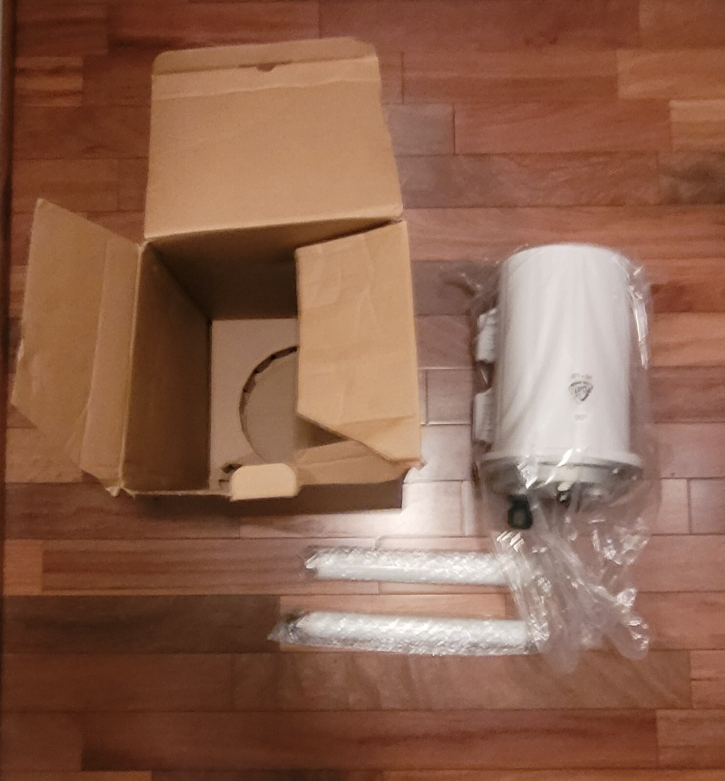 NEW IN BOX Nokia UE Small Cell Dual Band Relay FTHC