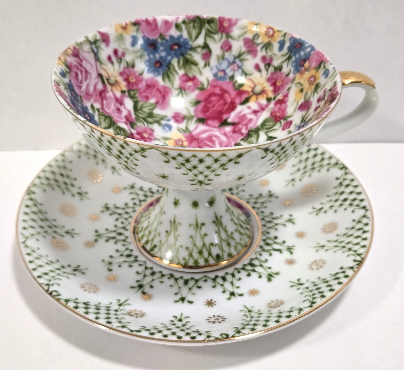 Vtg ROYAL CHINTZ Teacup & Saucer Set Green Floral Gold Accent Pedestal 1931
