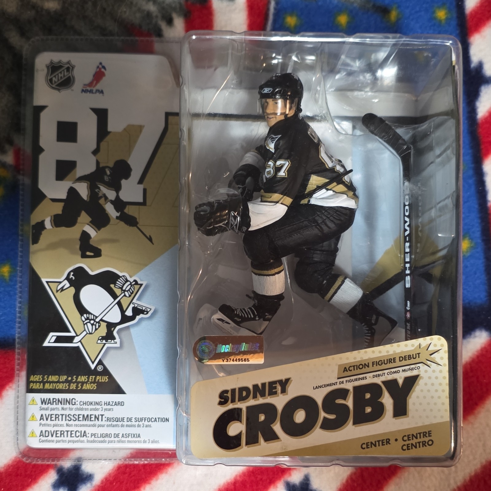 Sidney Crosby McFarlane NHL Action Figure Debut Pittsburgh Penguins Dark Jersey