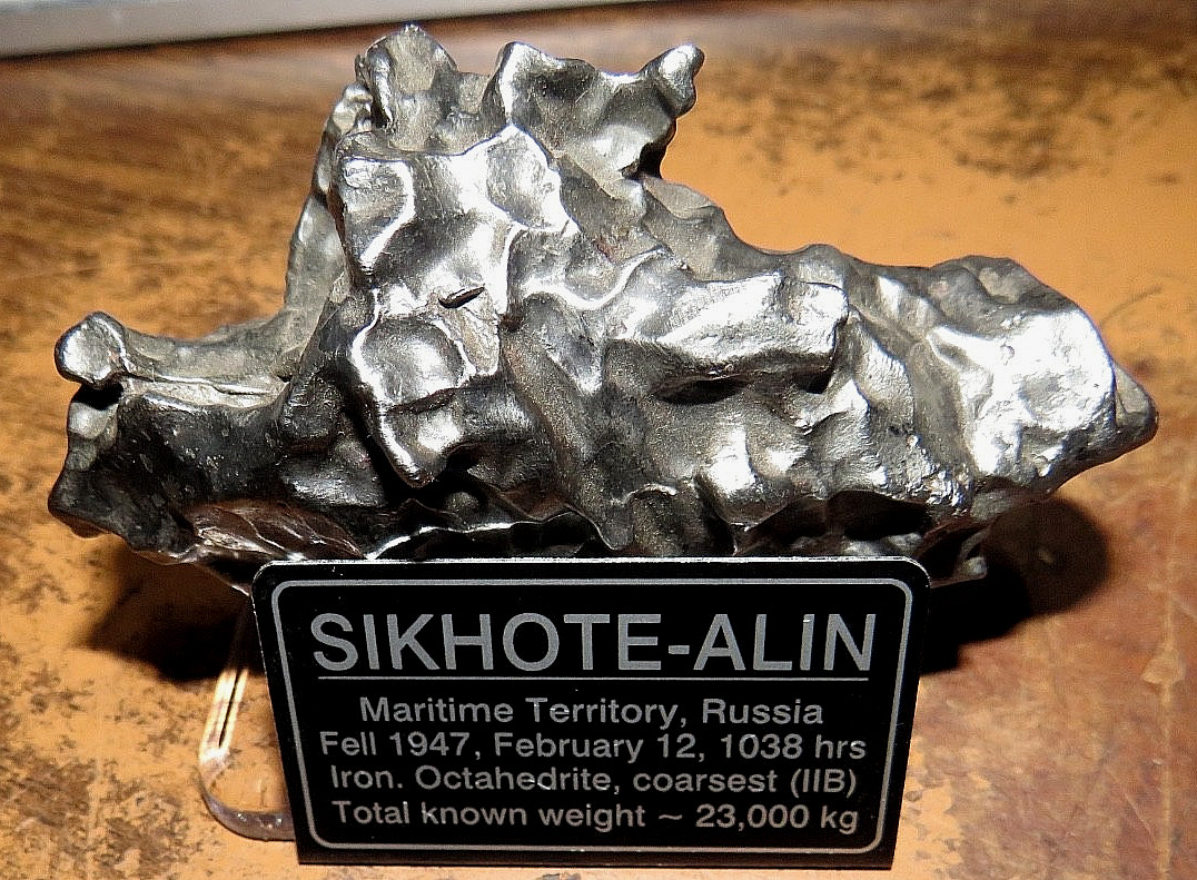 Sikhote-Alin iron Meteorite thumbprints all around 237 gm RUSSIA .52 LBS LABEL Sikhote-Alin iron Meteorite thumbprints all around 237 gm RUSSIA .52 LBS LABEL