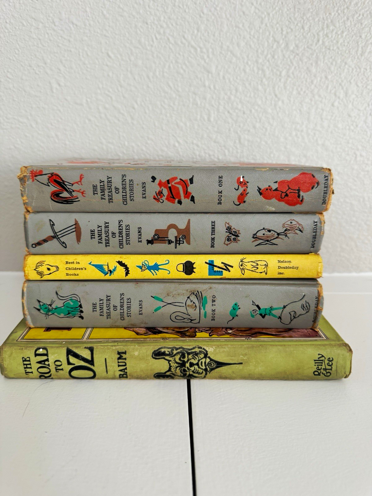 L. Frank Baum The Road to Oz & Family Treasury Stories (1956,1909) L. Frank Baum The Road to Oz & Family Treasury Stories (1956,1909)
