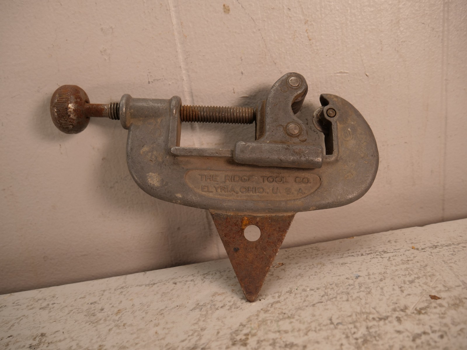 Vintage Rigid Pipe Cutter No. 20 - 5/8 to 2 1/8