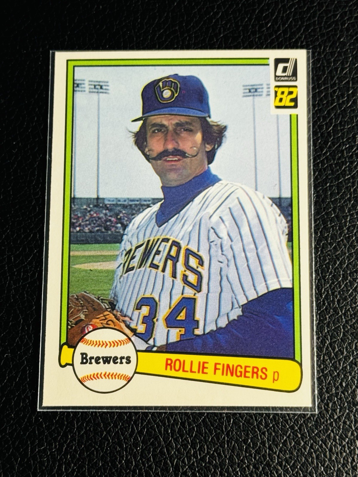 ‼️STELLAR VINTAGE‼️1982 Donruss Rollie Fingers #28 Milwaukee Brewers MLB MVP HOF
