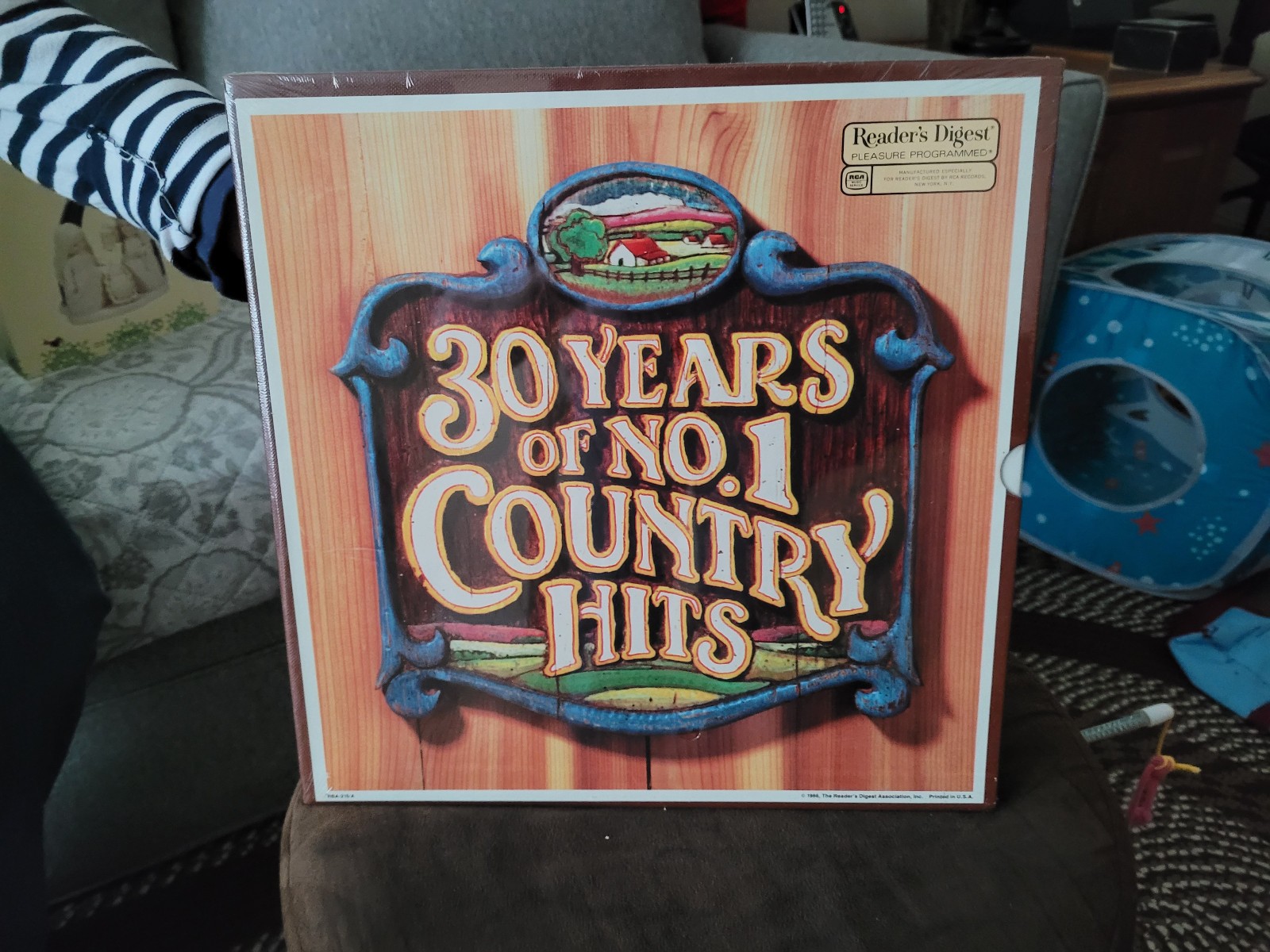 30 Years Of No.1 Country Hits 7-Disc Reader’s Digest Exclusive Vintage Vinyl 12” 30 Years Of No.1 Country Hits 7-Disc Reader’s Digest Exclusive Vintage Vinyl 12”