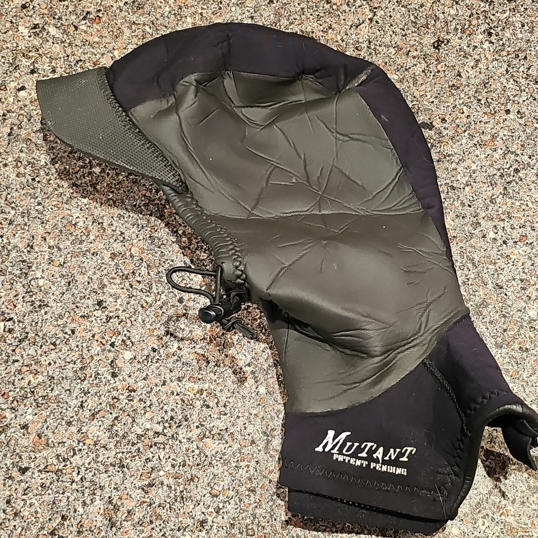 O\'Neill Mutant Wetsuit Hood Cap Black Sz Small Removable Zip Diving EUC O\'Neill Mutant Wetsuit Hood Cap Black Sz Small Removable Zip Diving EUC