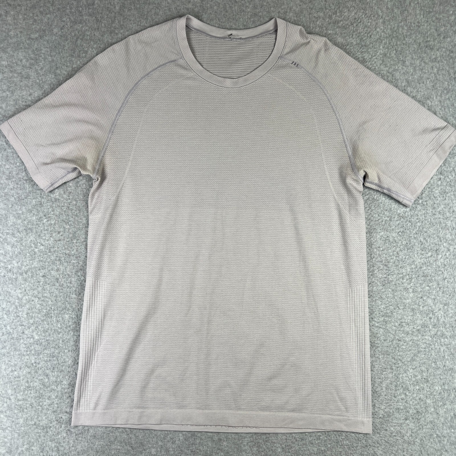 Lululemon Metal Vent Tech Performance Stretch Shirt Large Mens Beige Active Lululemon Metal Vent Tech Performance Stretch Shirt Large Mens Beige Active
