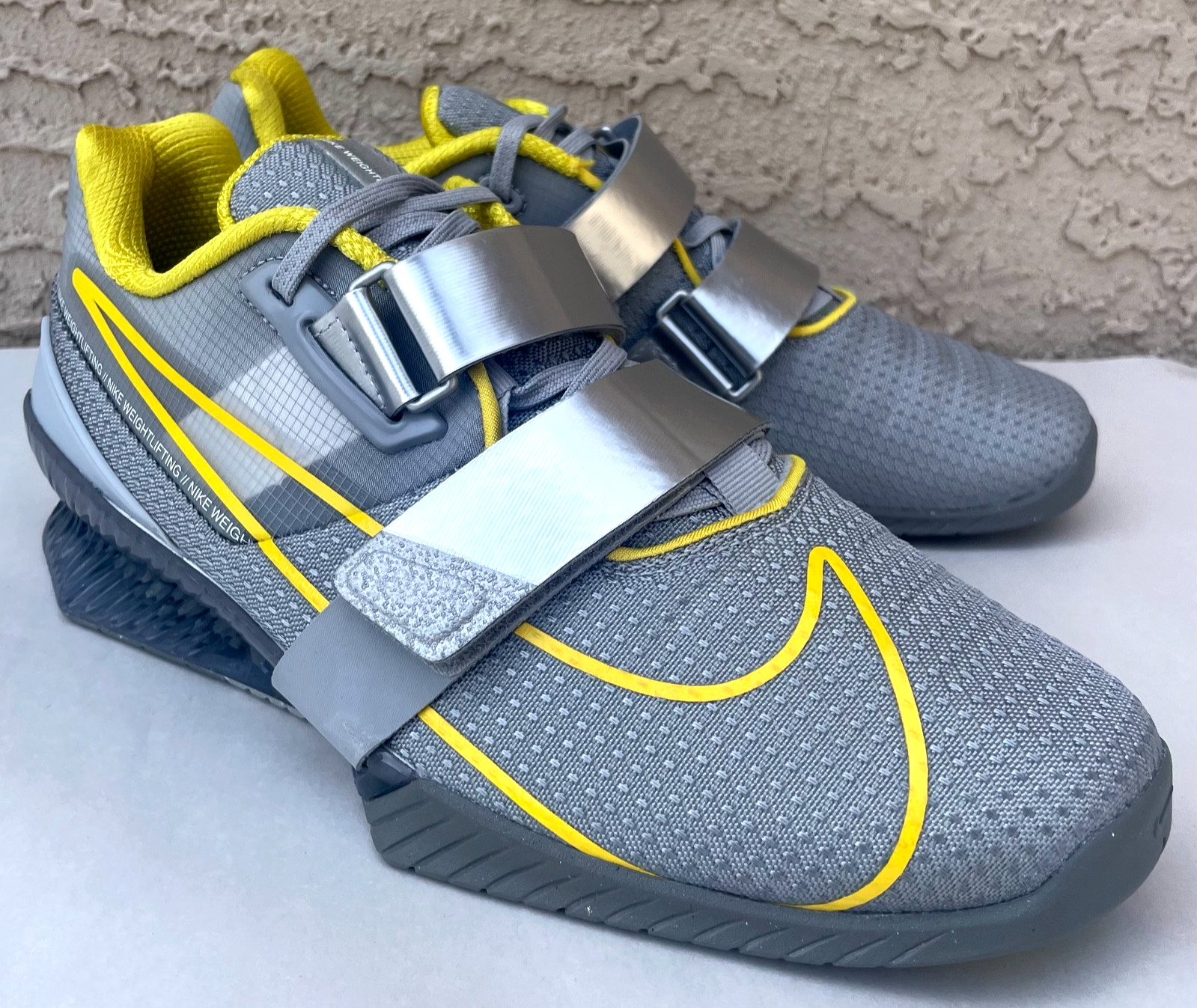 Nike Romaleos 4 Mens US 11 Wolf Grey Lightening Weightlifting Gym CD3463-002 Nike Romaleos 4 Mens US 11 Wolf Grey Lightening Weightlifting Gym CD3463-002