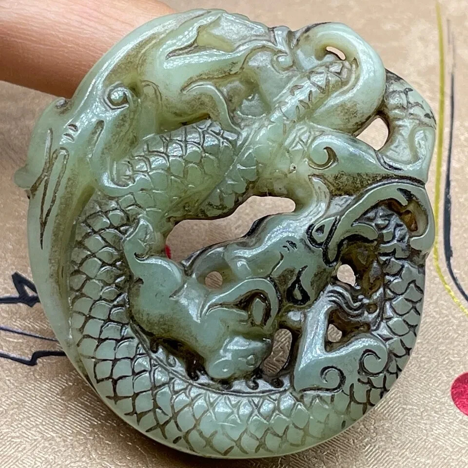 Old Chinese Ancient Antique Jade Carving Dragon Pendant Old Ornament Collection