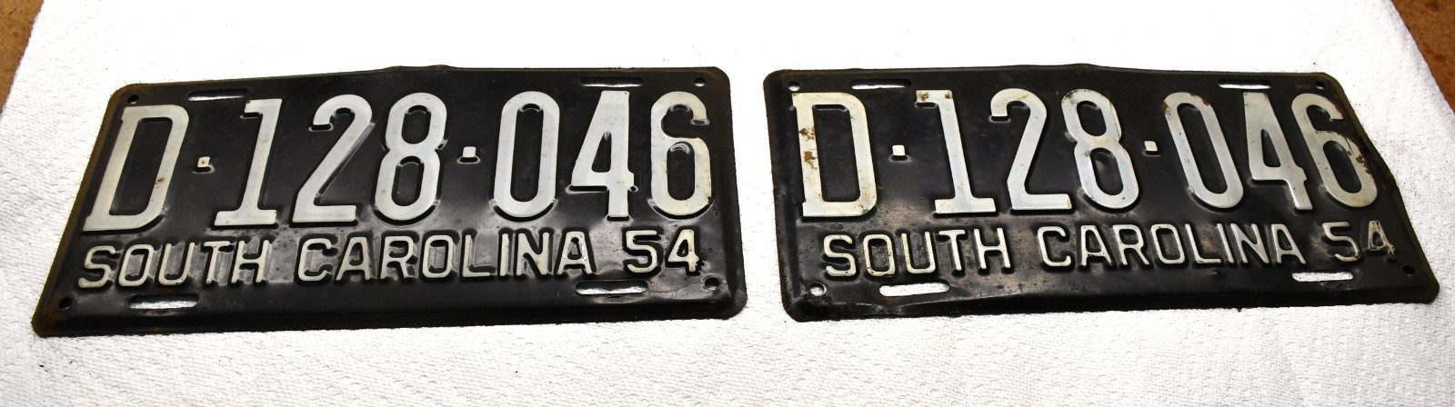 Pair of Vintage 1954 South Carolina License Plates Pair of Vintage 1954 South Carolina License Plates