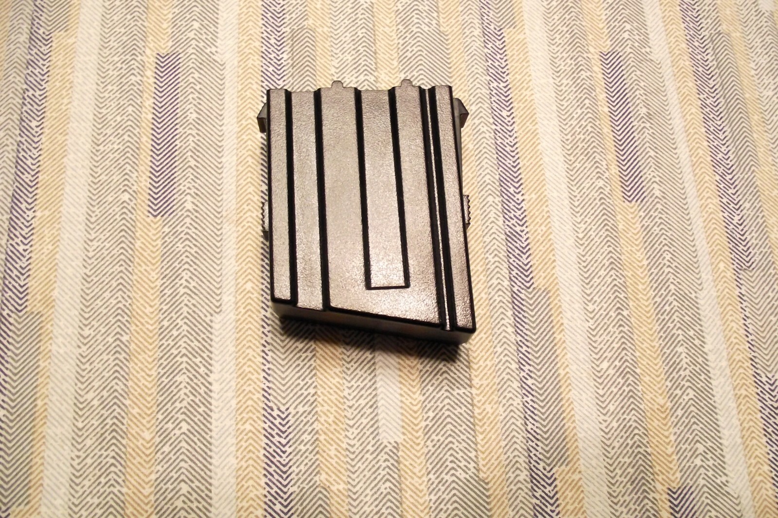 Crosman M4-177 - NEW Mag Box Magazine  Mag + 3  Clips     NEW,   