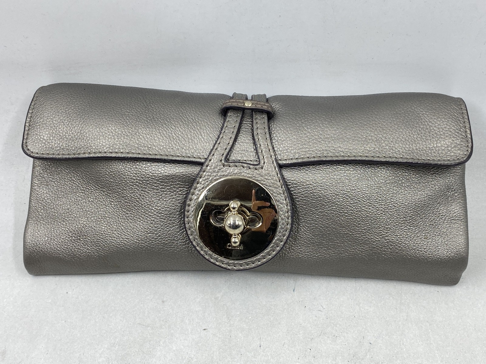 Chloe Metallic Grey Pebbled Leather Turnlock Clutch Bag Gold Hardware