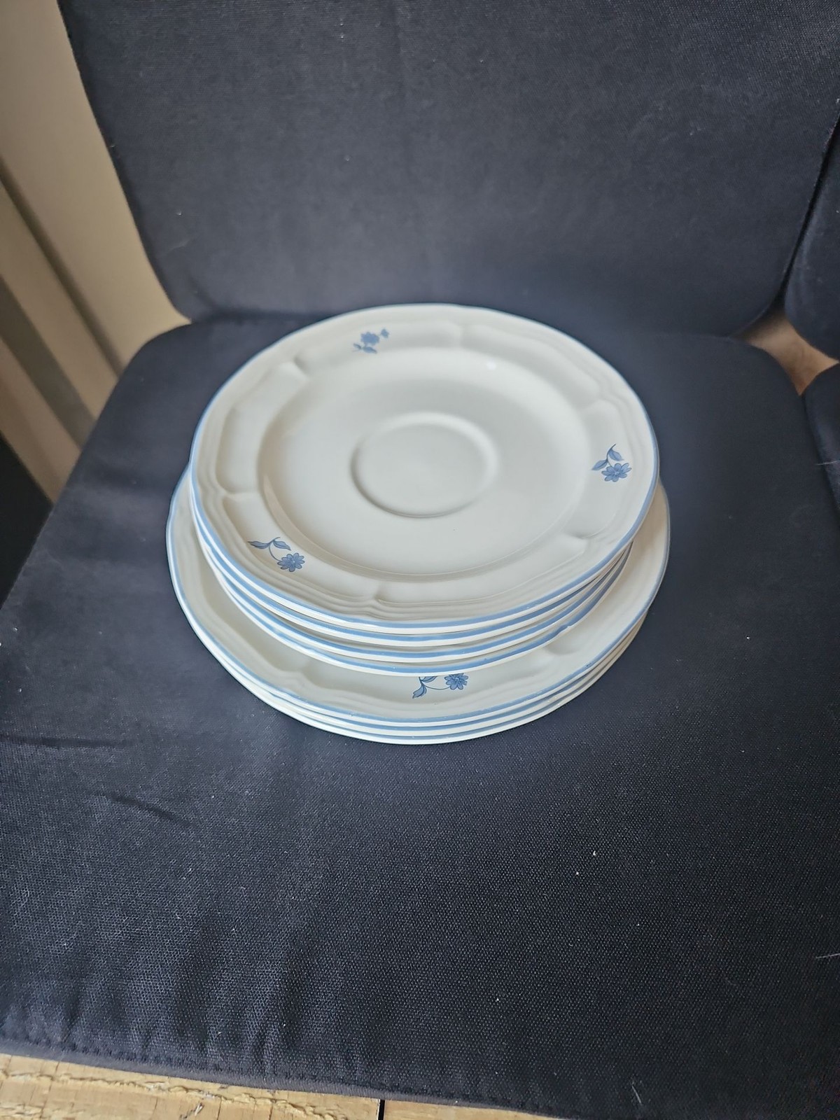 Vintage Blue Floral Scalloped Ceramic Saucers and Small Plates Set Vintage Blue Floral Scalloped Ceramic Saucers and Small Plates Set