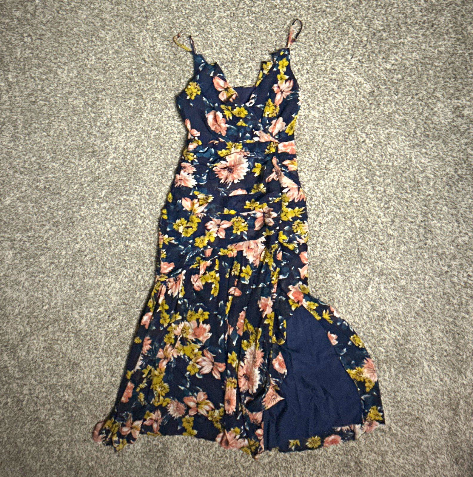 Lulus navy blue floral print ruched midi dress w/slit. Size XS Lulus navy blue floral print ruched midi dress w/slit. Size XS