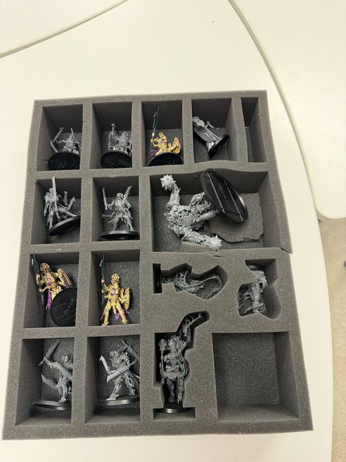 Games Workshop Age of Sigmar Ossiarch Bonereapers Lot. See Description Games Workshop Age of Sigmar Ossiarch Bonereapers Lot. See Description