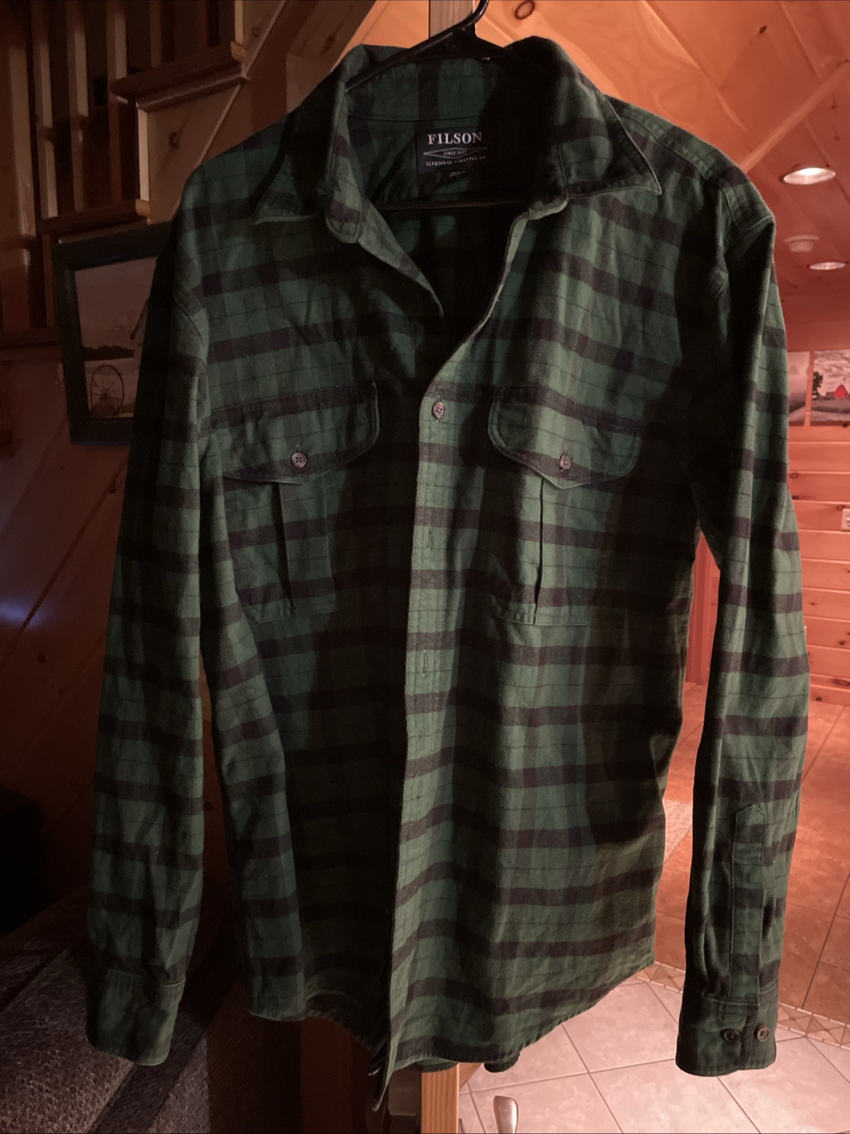 Filson Men\'s Long Sleeve Flannel Shirt Size Large Filson Men\'s Long Sleeve Flannel Shirt Size Large