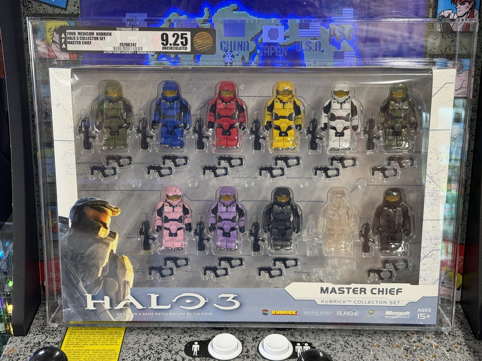 2007 Medicom Kubrick Halo 3 Master Chief Collector's Set Graded VGA 9.25 SEALED 2007 Medicom Kubrick Halo 3 Master Chief Collector's Set Graded VGA 9.25 SEALED