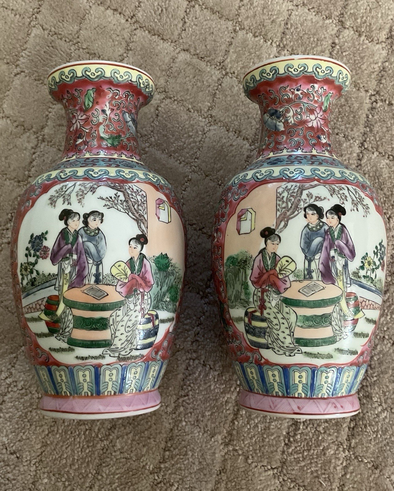 20TH CENTURY Matched Pair CHINESE FAMILLE ROSE PORCELAIN VASES 10” Tall 20TH CENTURY Matched Pair CHINESE FAMILLE ROSE PORCELAIN VASES 10” Tall