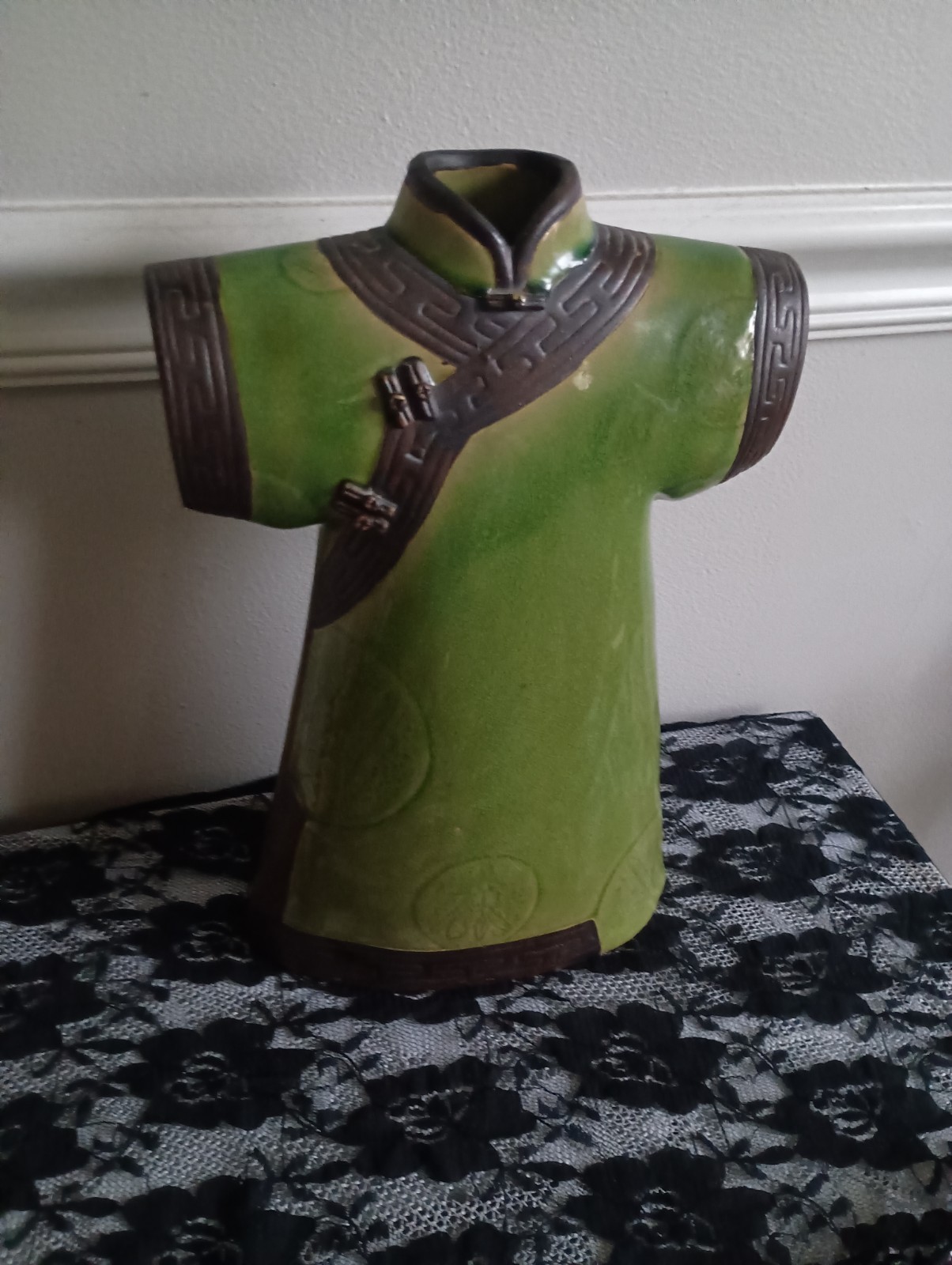 Vintage Green Chinese Imperial Robe Dress Ceramic Vase