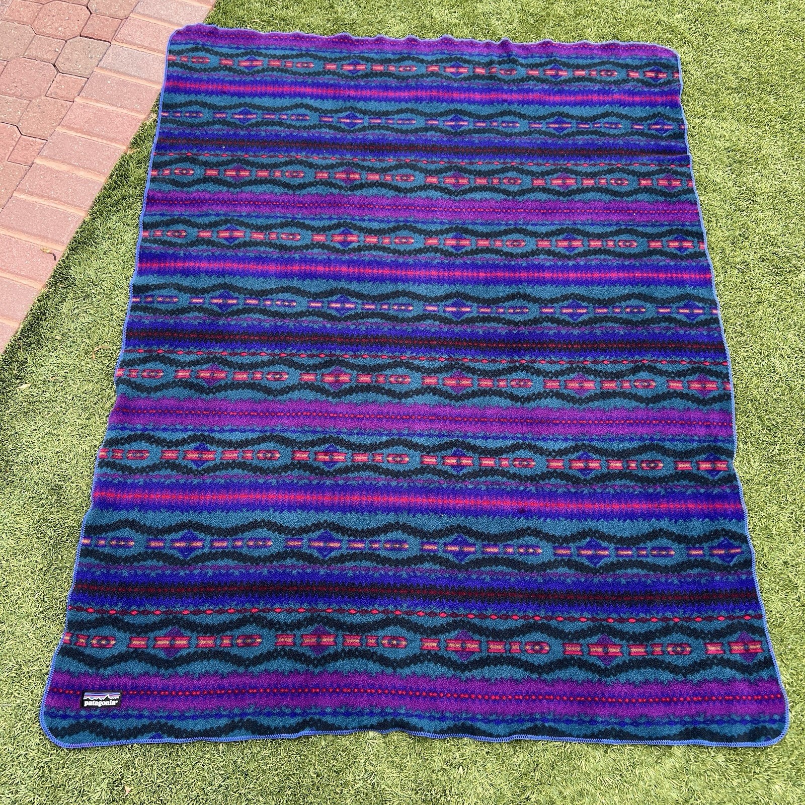 Vintage 90s Patagonia Aztec Southwestern Synchilla Fleece Blanket 73x55 Purple