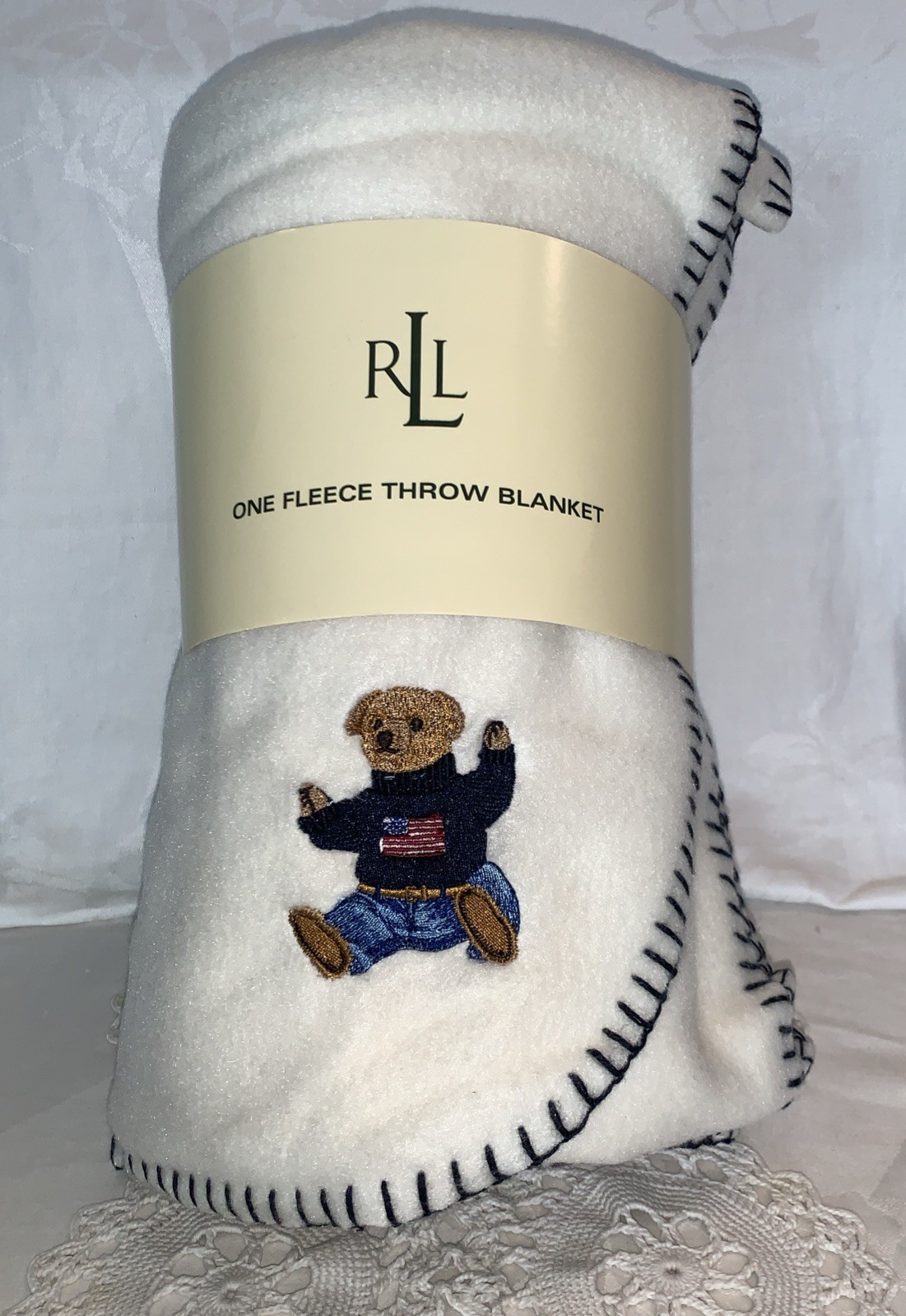 Ralph Lauren LRL Polo Bear Throw Blanket 50x70 Cream Fleece Polo Bear Ralph Lauren LRL Polo Bear Throw Blanket 50x70 Cream Fleece Polo Bear