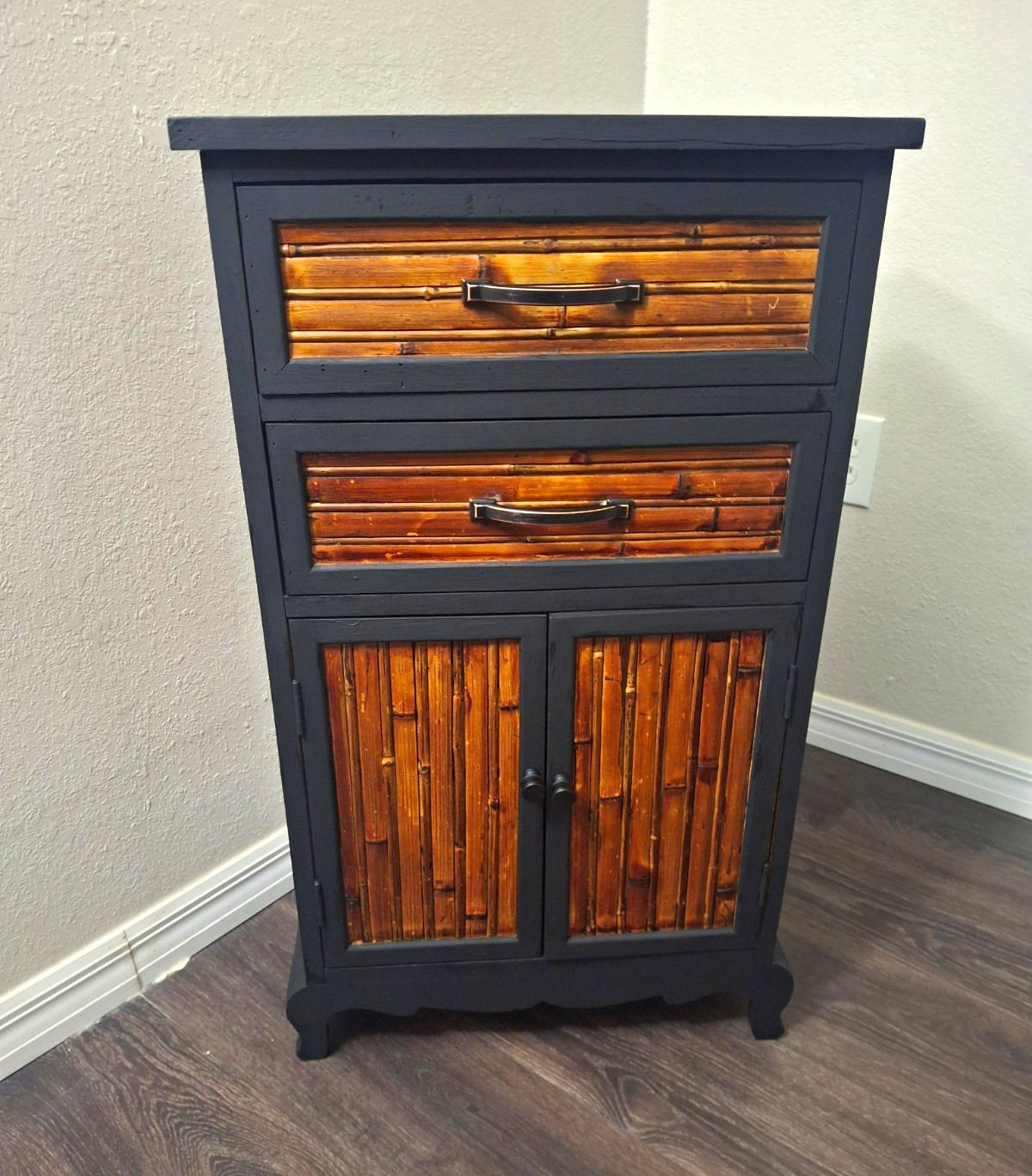 Vintage Burnt Bamboo and Rattan Accent Cabinet Mid- Century Modern Bohemian Vintage Burnt Bamboo and Rattan Accent Cabinet Mid- Century Modern Bohemian