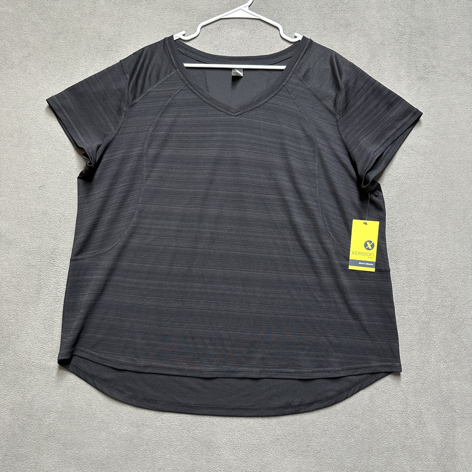 NWT Xersion Shirt Women 2X Plus Black Striped V-Neck Short Sleeve Performance