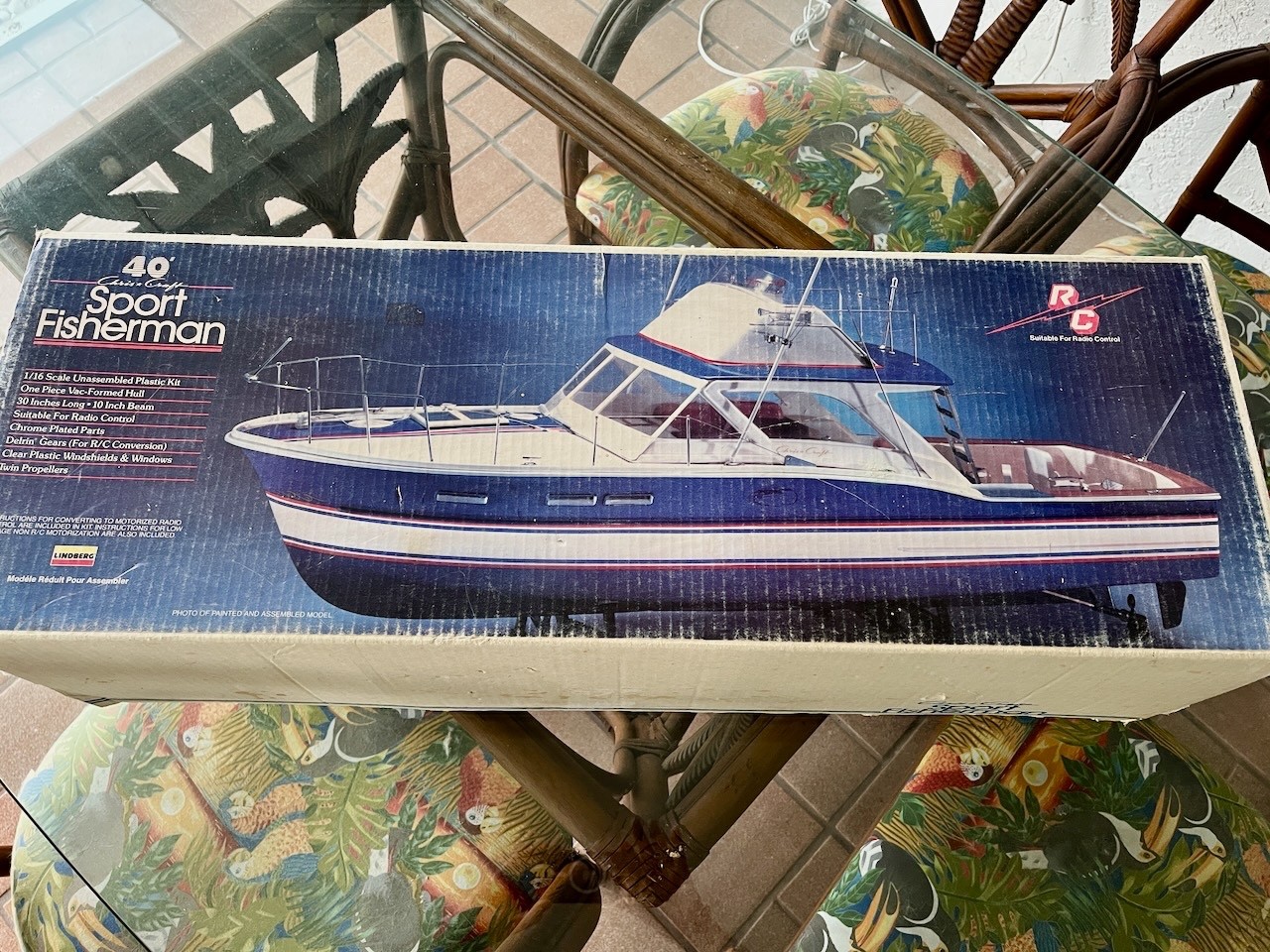 Vintage Lindberg Chris Craft 40’ Sport Fisherman Model Kit - Complete, Dual Motr