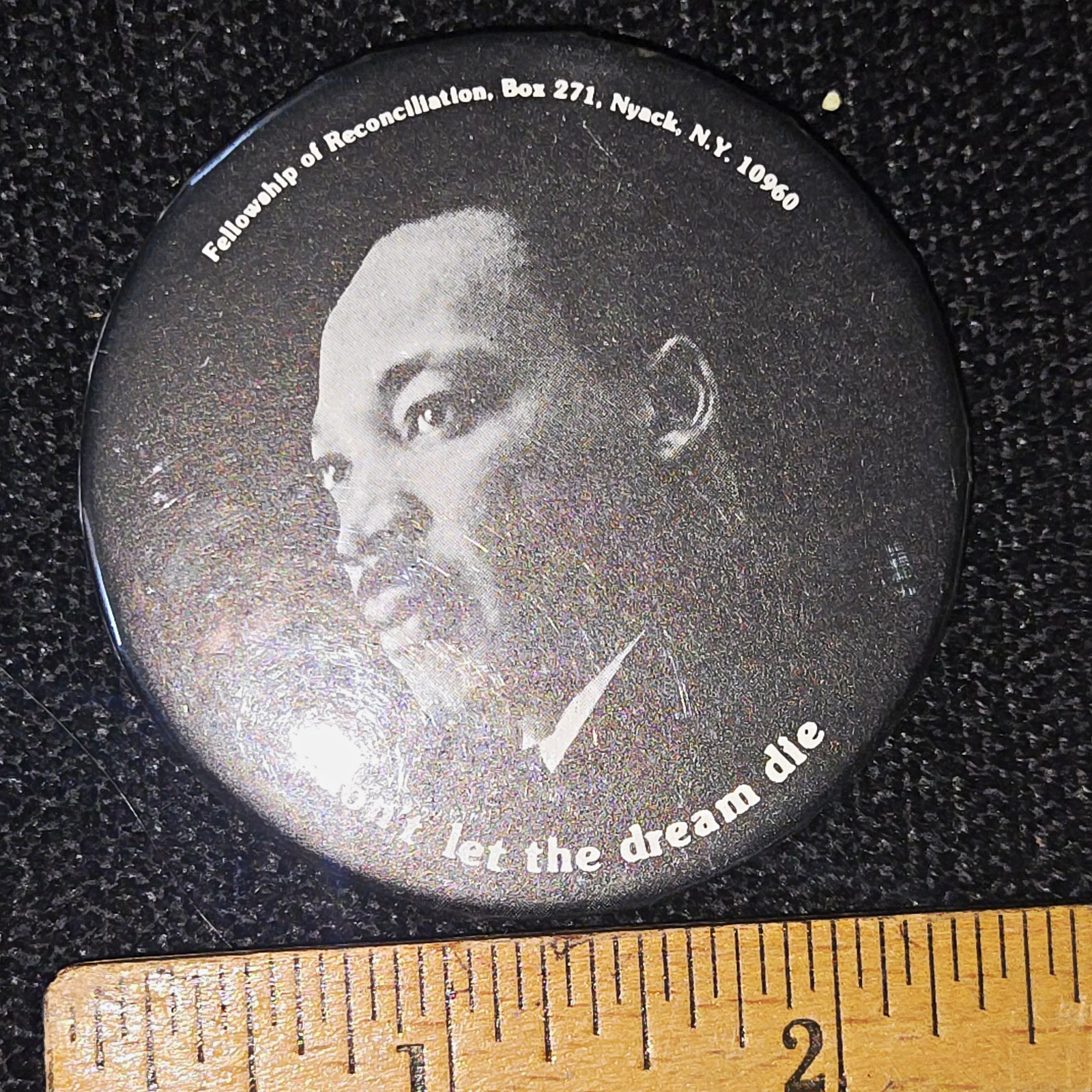 Vintage MLK Don\'t Let The Dream Die Button Fellowship of Reconciliation Pin
