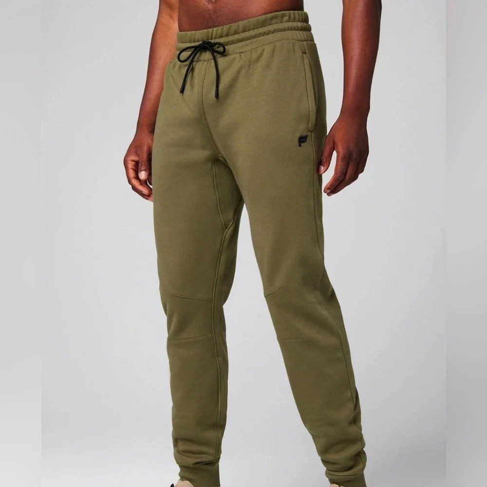 Fabletics, Men\'s The Go-To Jogger, Utility Green Size Large NWT