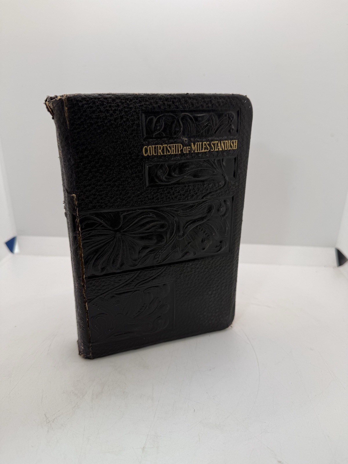 Henry W. Longfellow Courtship of Miles Standish 1901 antique book Henry W. Longfellow Courtship of Miles Standish 1901 antique book