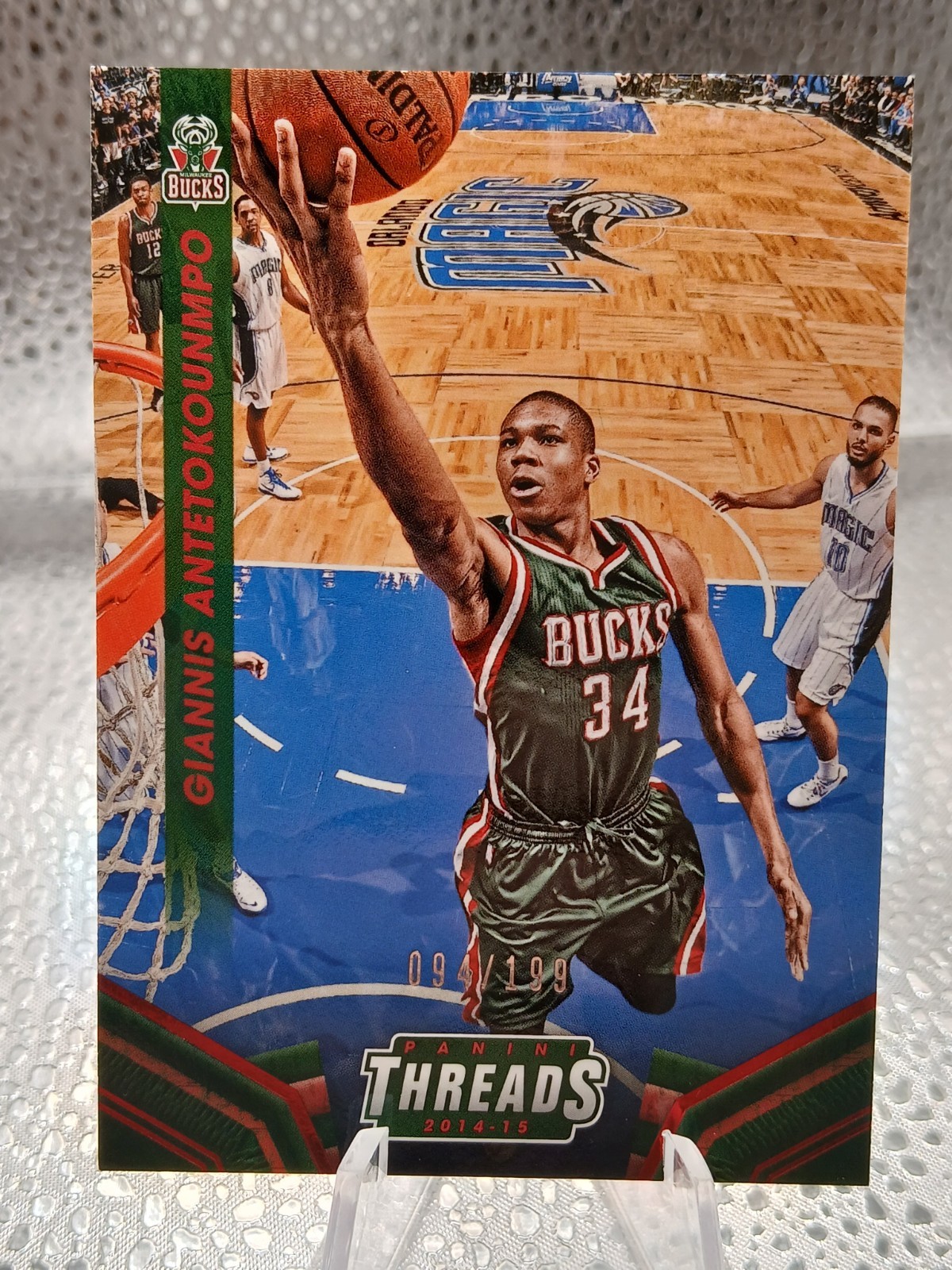 2014-15 Panini Threads - Giannis Antetokounmpo #64 Century Proof Red /199 2014-15 Panini Threads - Giannis Antetokounmpo #64 Century Proof Red /199
