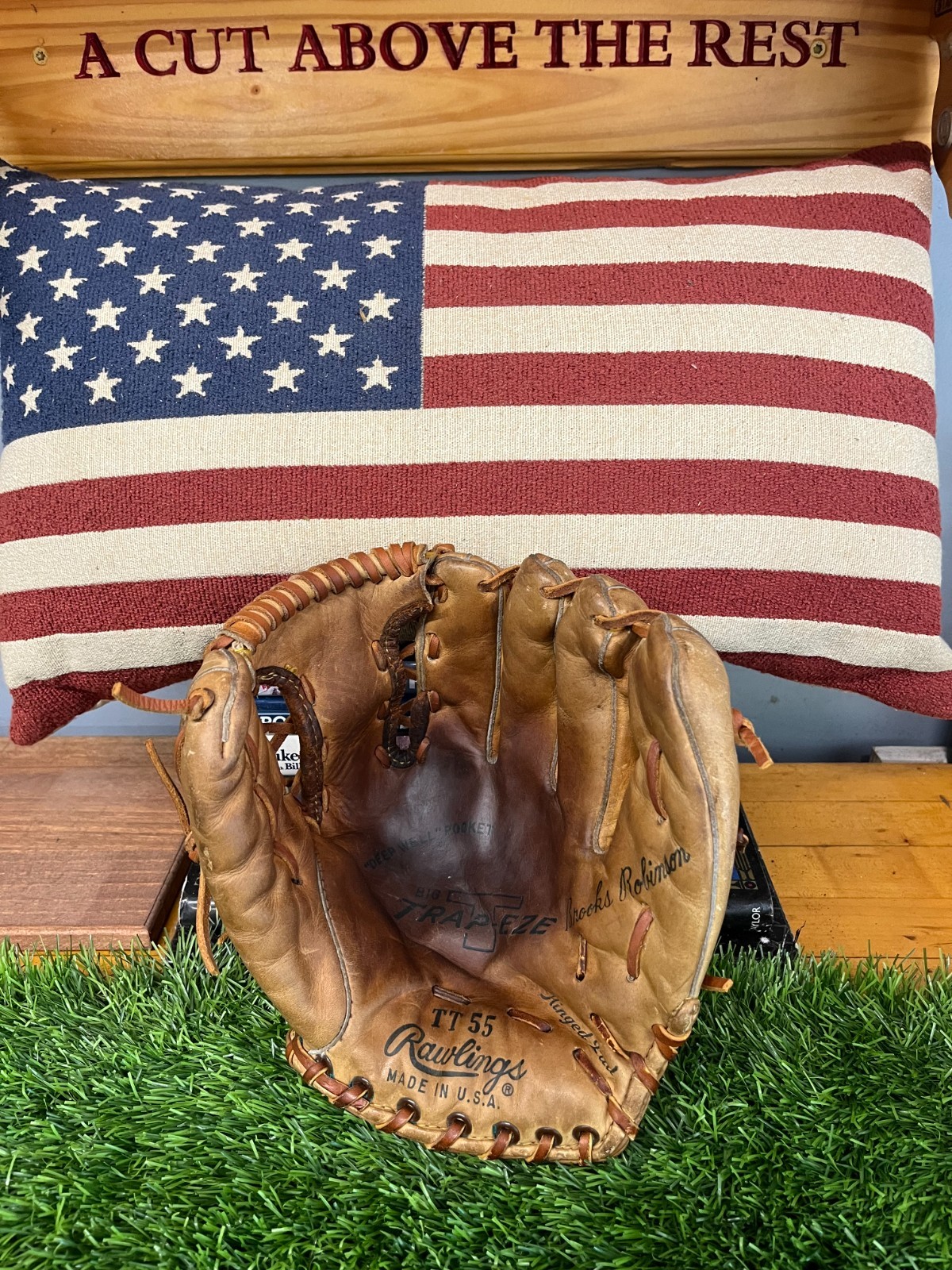 Vintage Rawlings Big Trapeze TT55 Brooks Robinson Made in USA Vintage Rawlings Big Trapeze TT55 Brooks Robinson Made in USA