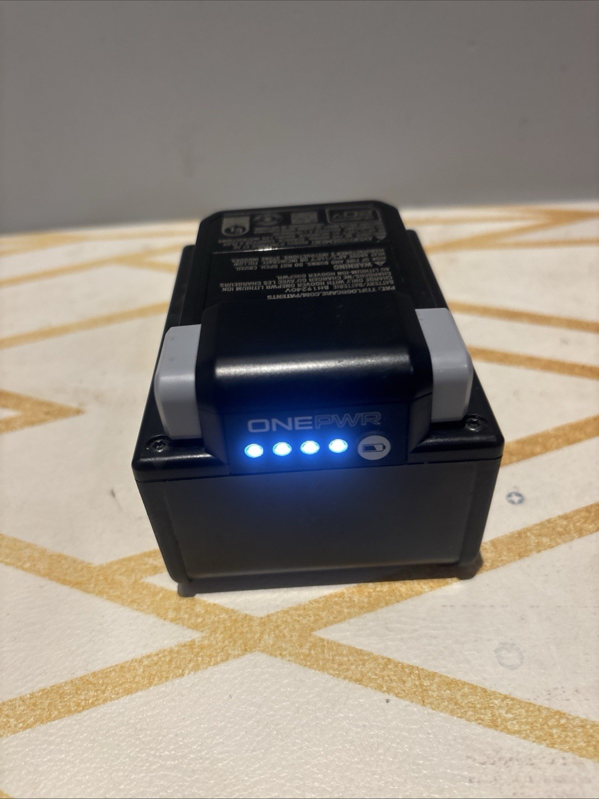 HOOVER [BH19240V] GENUINE ONEPWR 20V MAX 4.0 AH LITHIUM-ION REPLACEMENT BATTERY