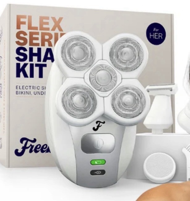 Freebird FlexSeries For Her 5-Head Rotary Wet/Dry Waterproof USB Shaver Kit Freebird FlexSeries For Her 5-Head Rotary Wet/Dry Waterproof USB Shaver Kit