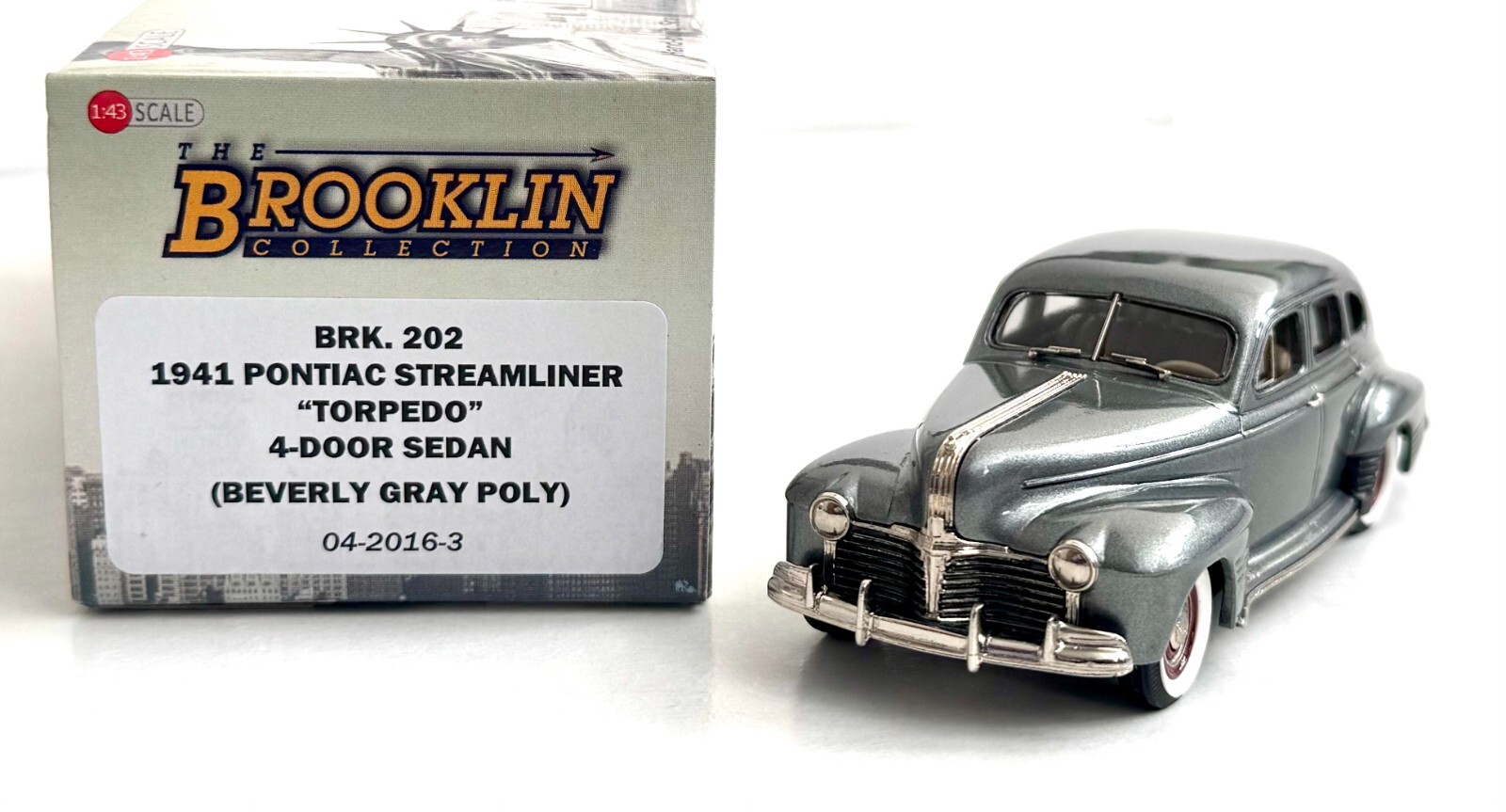 Brooklin BRK 202 1941 Pontiac Streamliner \
