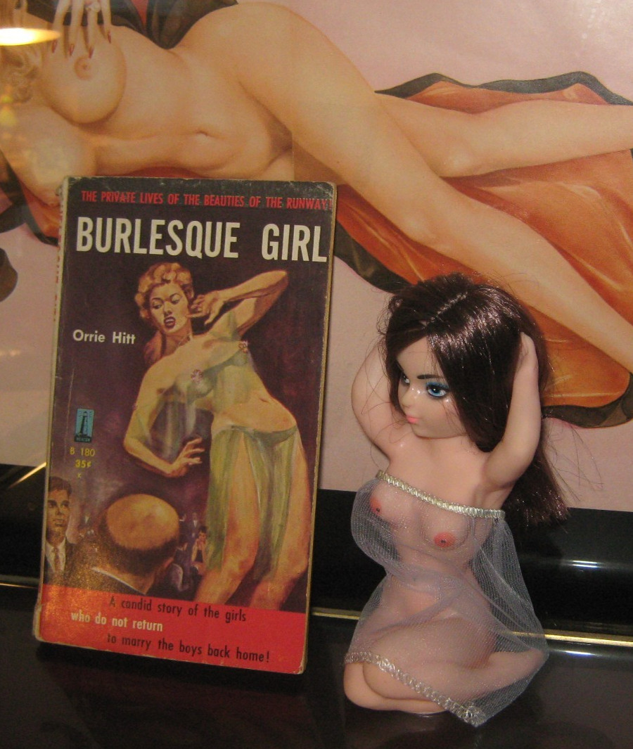 Vintage 1958 Burlesque Girl Orrie Hitt Beacon Book 35 Cent Pulp Paperback Vintage 1958 Burlesque Girl Orrie Hitt Beacon Book 35 Cent Pulp Paperback